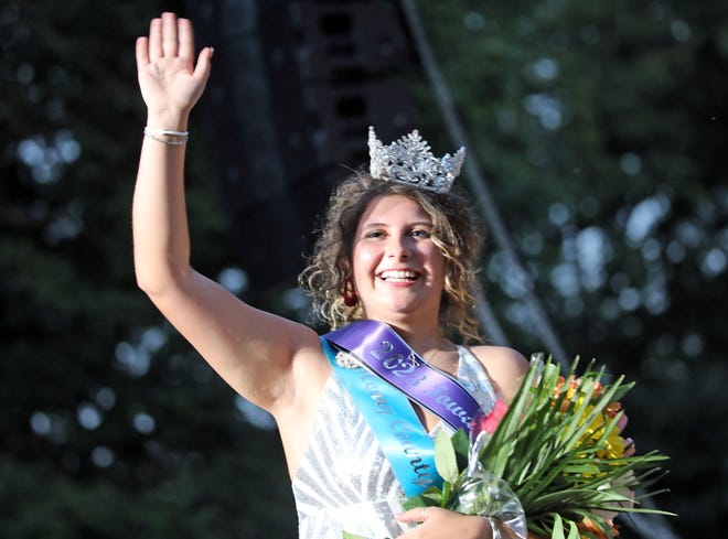 Kalayna Durr of Henry Country was named the Iowa State Fair Queen on the Anne and Bill Riley Stage at the Iowa State Fair on Saturday, Aug. 12, 2023, in Des Moines.